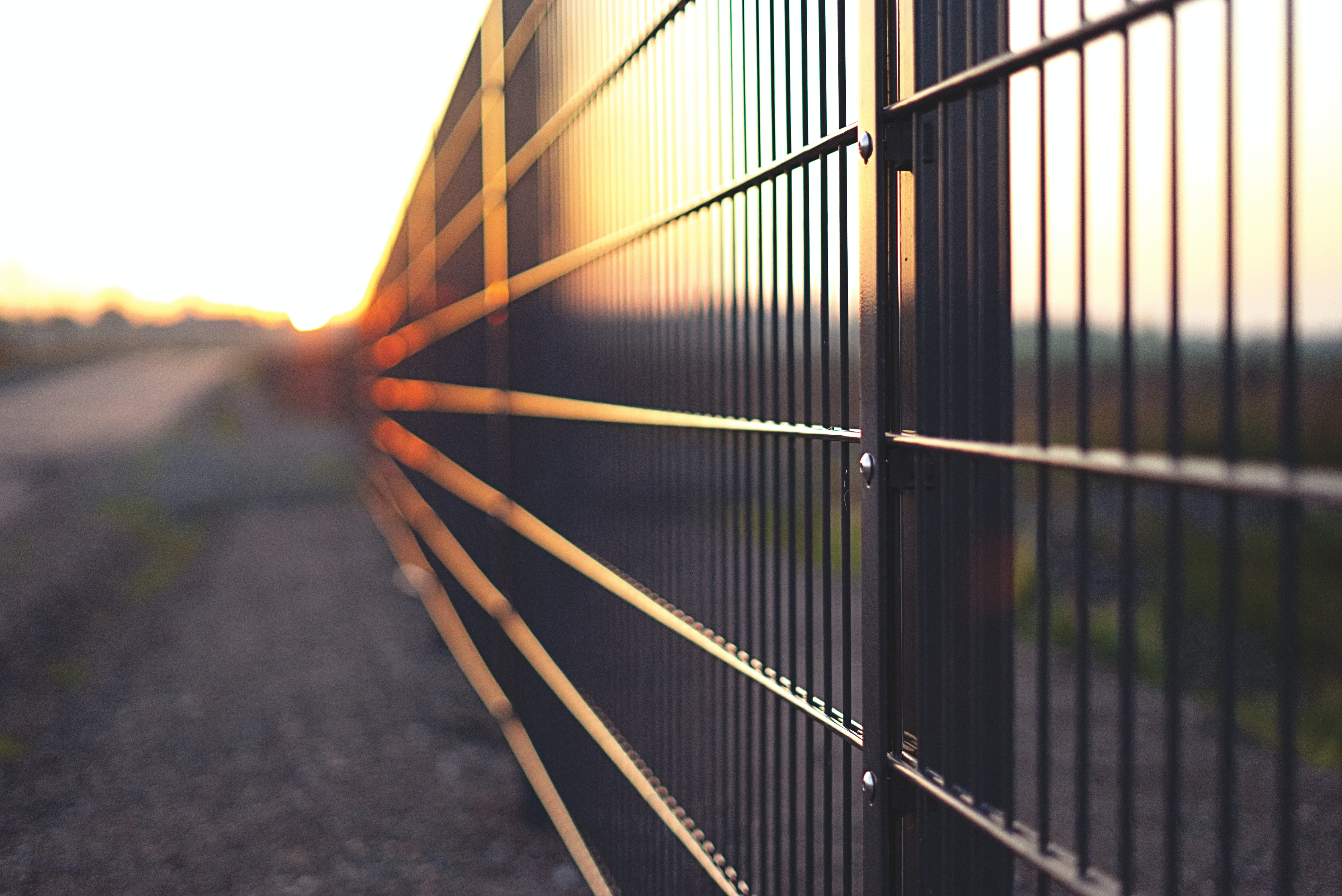 Ako dnes vyzerajú moderné ploty? Poradíme vám s výberom tých najmodernejších na trhu.