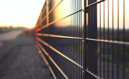 Ako dnes vyzerajú moderné ploty? Poradíme vám s výberom tých najmodernejších na trhu.